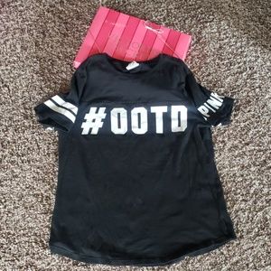 #OOTD Pink Victorias Secret Tshirt Med